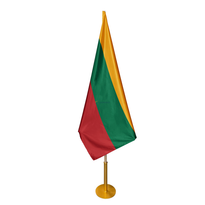 Blizgi reprezentacinė Lietuvos vėliava